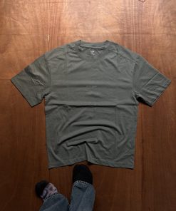 AMERICAN FITTED OLIVE BABY TEE