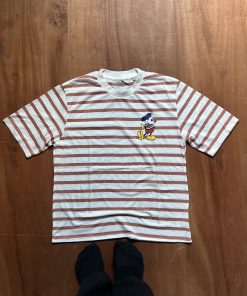 UNIQLO OFFICIAL TEE