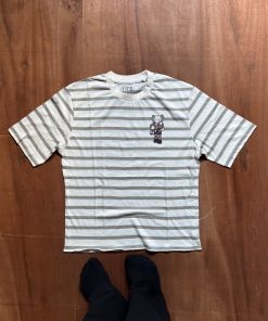 UNIQLO OFFICIAL TEE