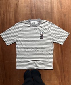 UNIQLO OFFICIAL TEE