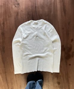 WHITE UNIQLO CROPPED HENLEY TEE