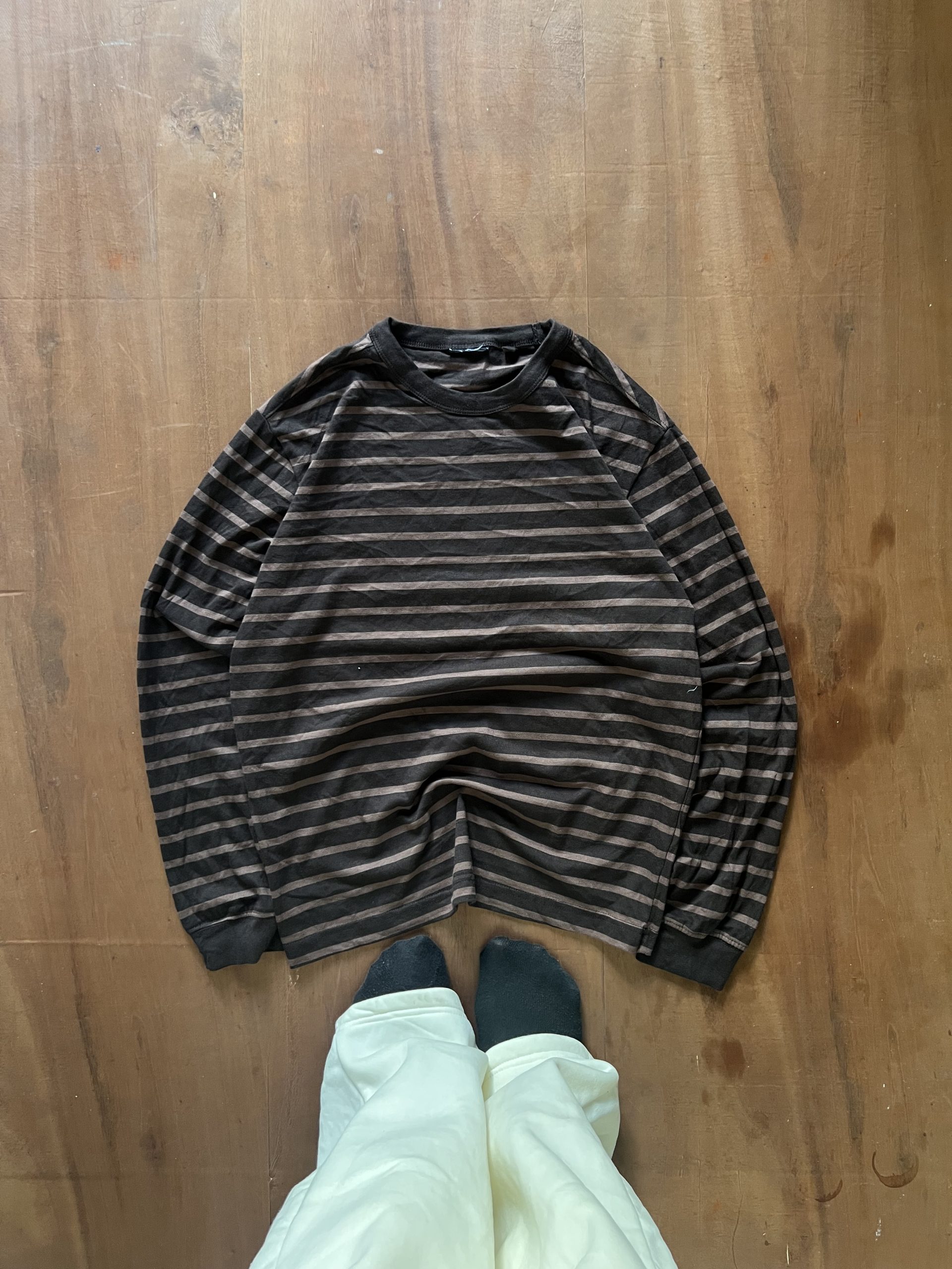 UNIQLO COFFIE STRIPE PATTERN WAFFLE TEE